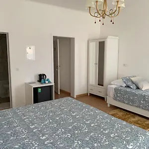 Guest house Safira